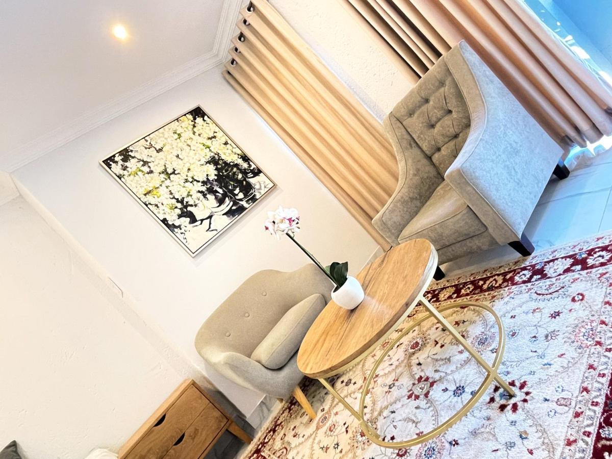 Amoris Guest House-Randburg Йоханесбург Екстериор снимка